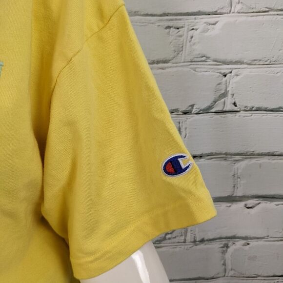 Champion cropped t-shirt pale yellow pastel size Medium - Picture 7 of 7